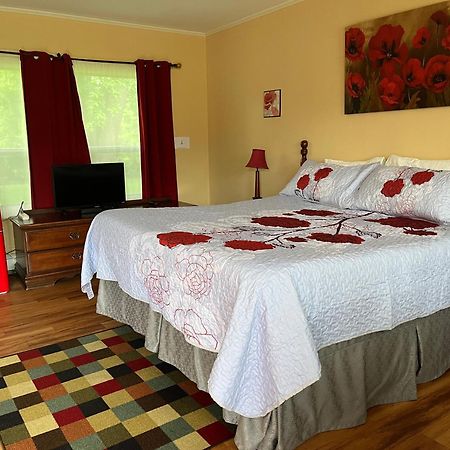Vinehurst Inn & Suites 哈蒙兹波特 外观 照片