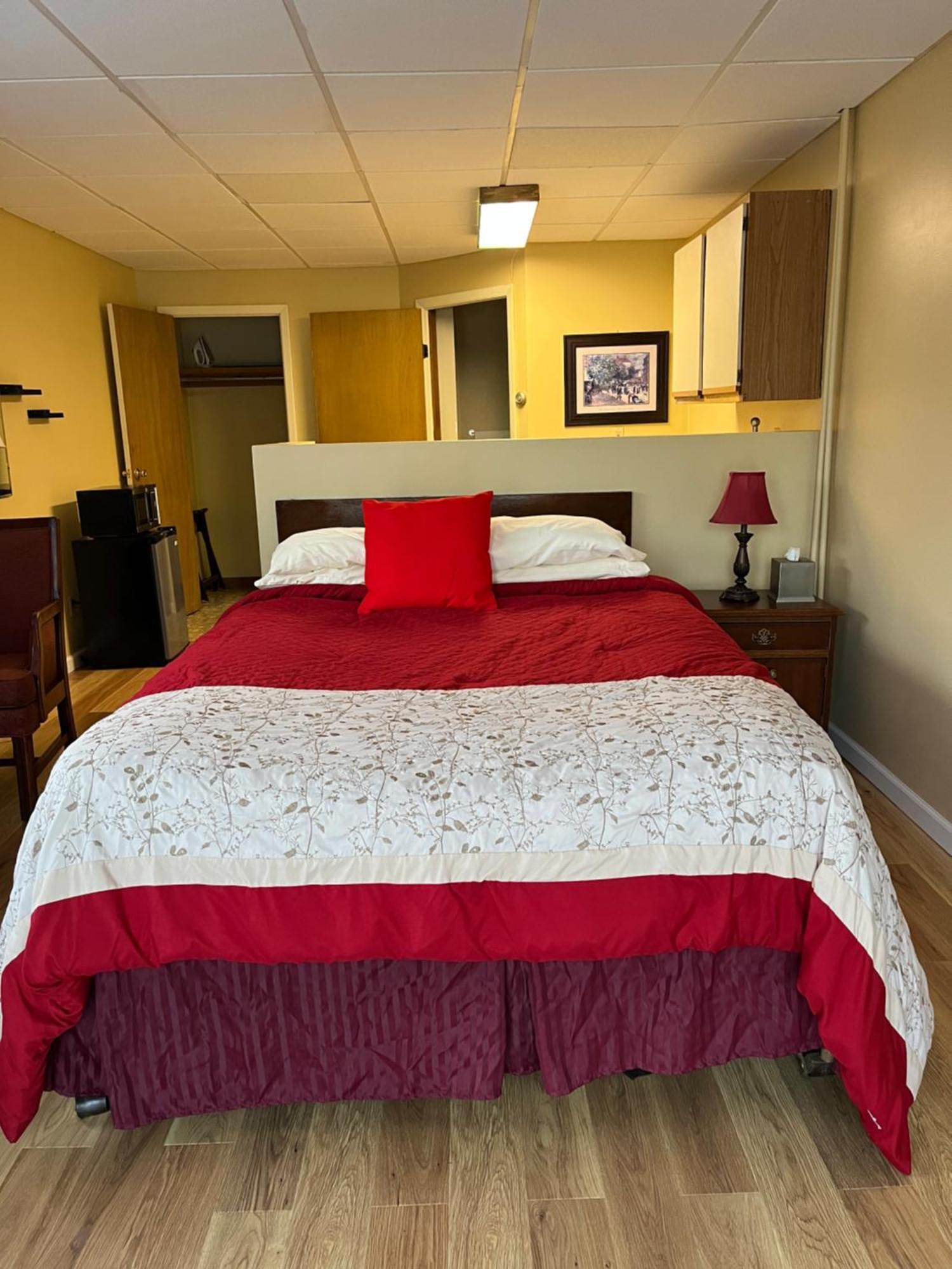 Vinehurst Inn & Suites 哈蒙兹波特 外观 照片