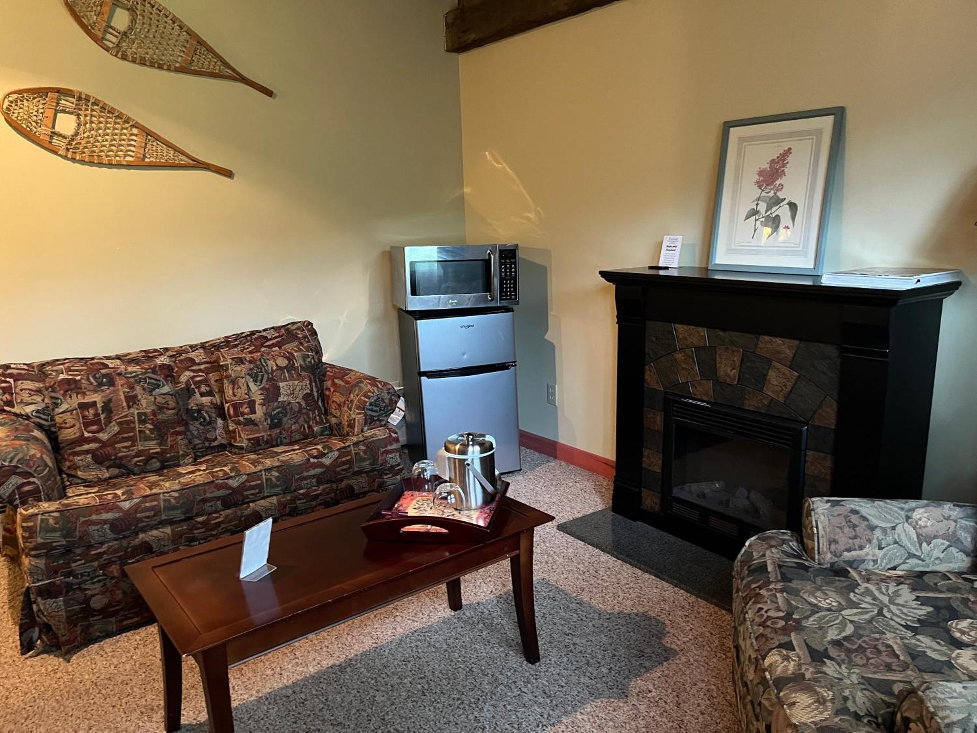 Vinehurst Inn & Suites 哈蒙兹波特 外观 照片