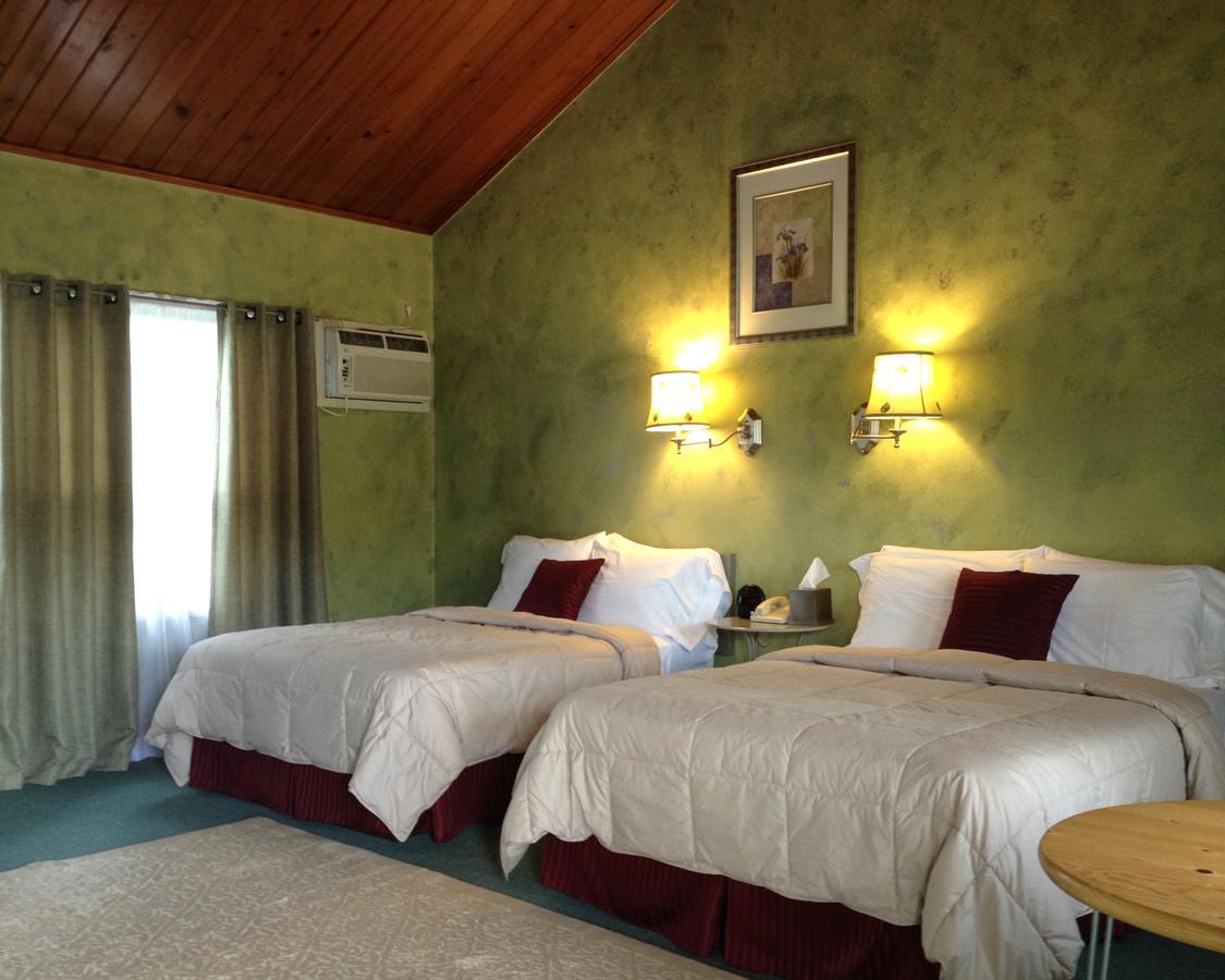 Vinehurst Inn & Suites 哈蒙兹波特 外观 照片