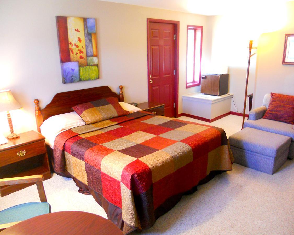 Vinehurst Inn & Suites 哈蒙兹波特 外观 照片