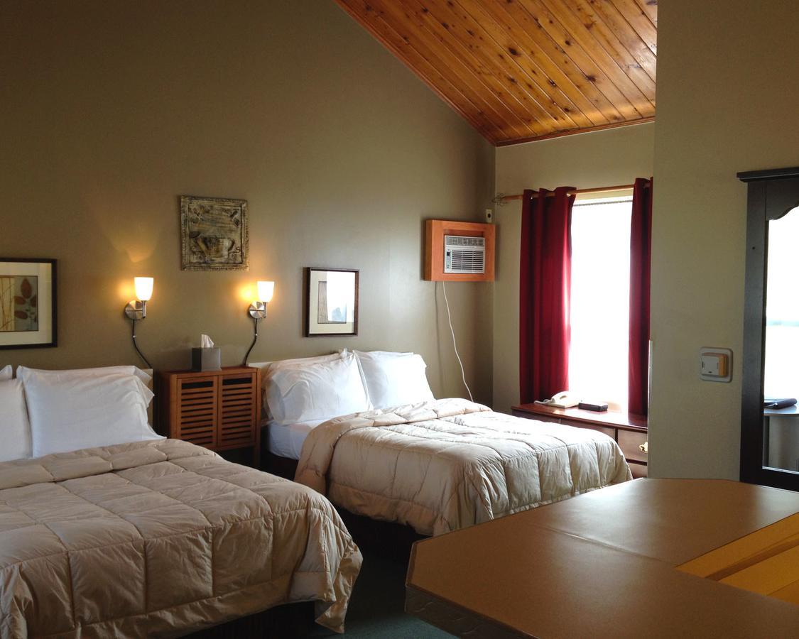 Vinehurst Inn & Suites 哈蒙兹波特 外观 照片