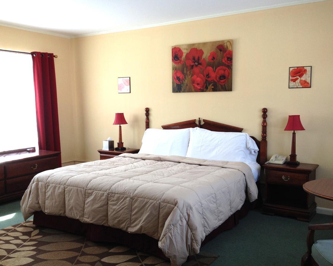 Vinehurst Inn & Suites 哈蒙兹波特 外观 照片