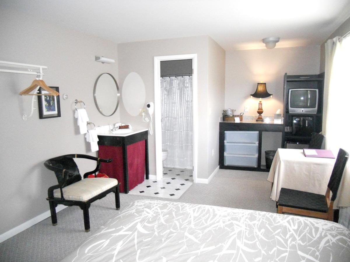 Vinehurst Inn & Suites 哈蒙兹波特 外观 照片